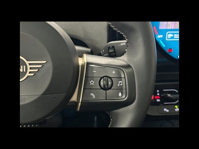 2025 MINI HARDTOP 2 DOOR Iconic