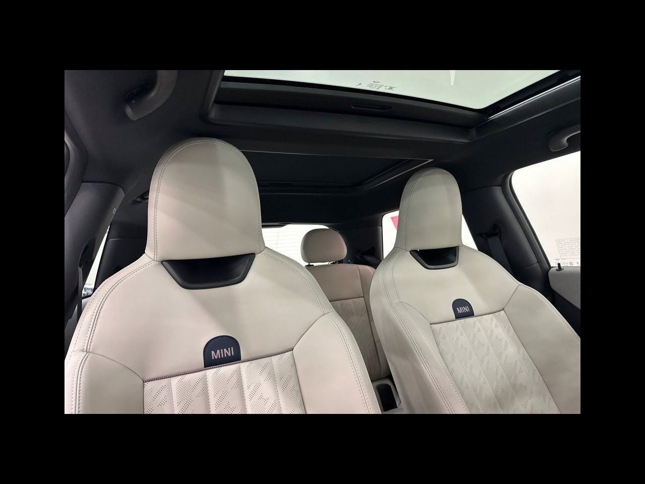 2026 MINI 2 DOOR ICONIC