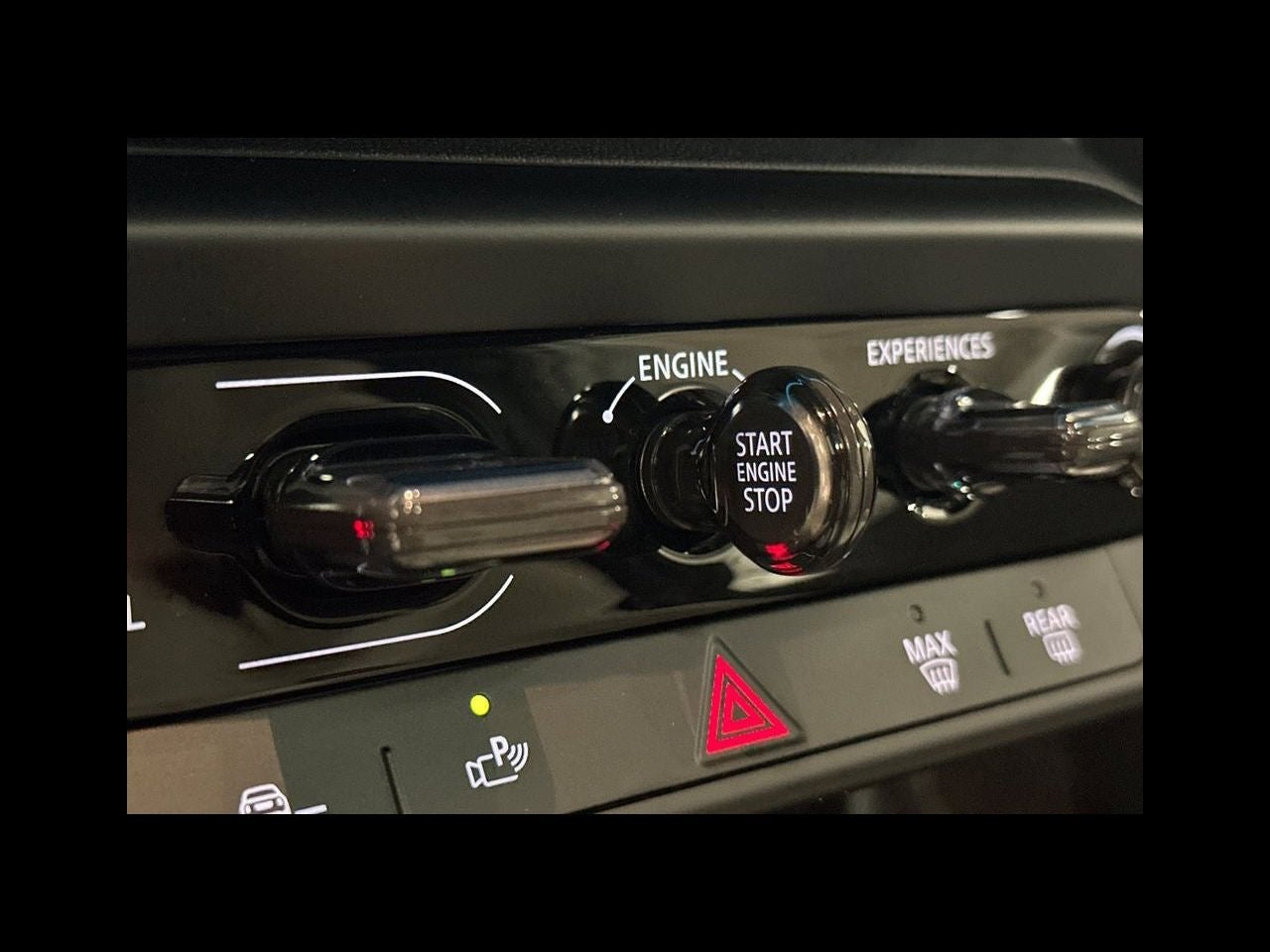 2026 MINI 2 DOOR ICONIC