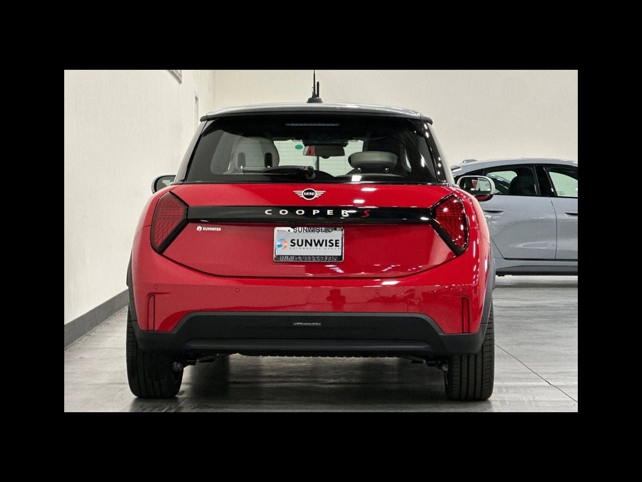 2026 MINI 2 DOOR ICONIC