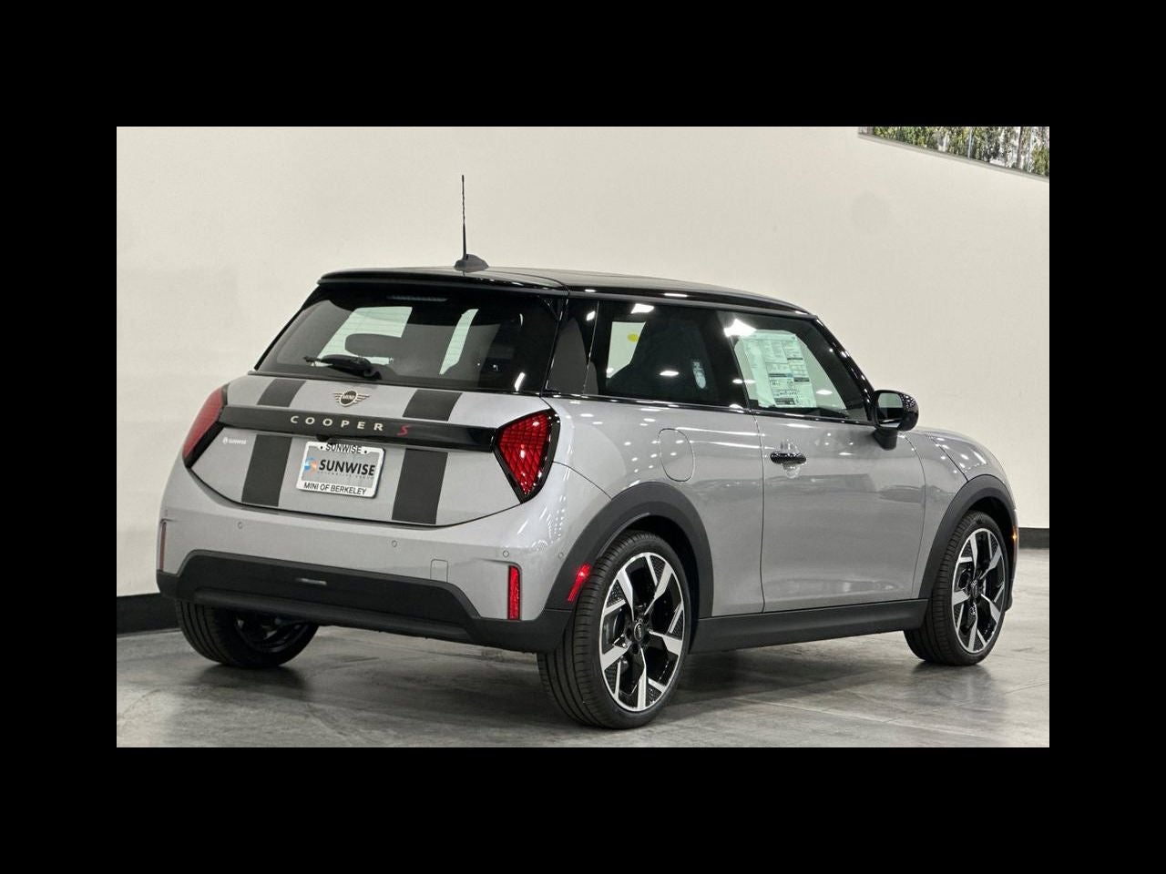 2026 MINI 2 DOOR SIGNATURE PLUS