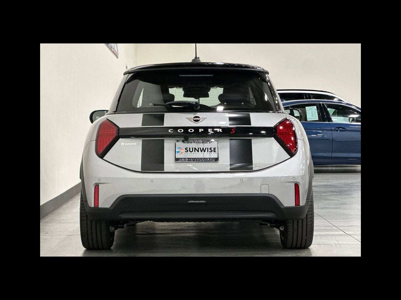 2026 MINI 2 DOOR SIGNATURE PLUS