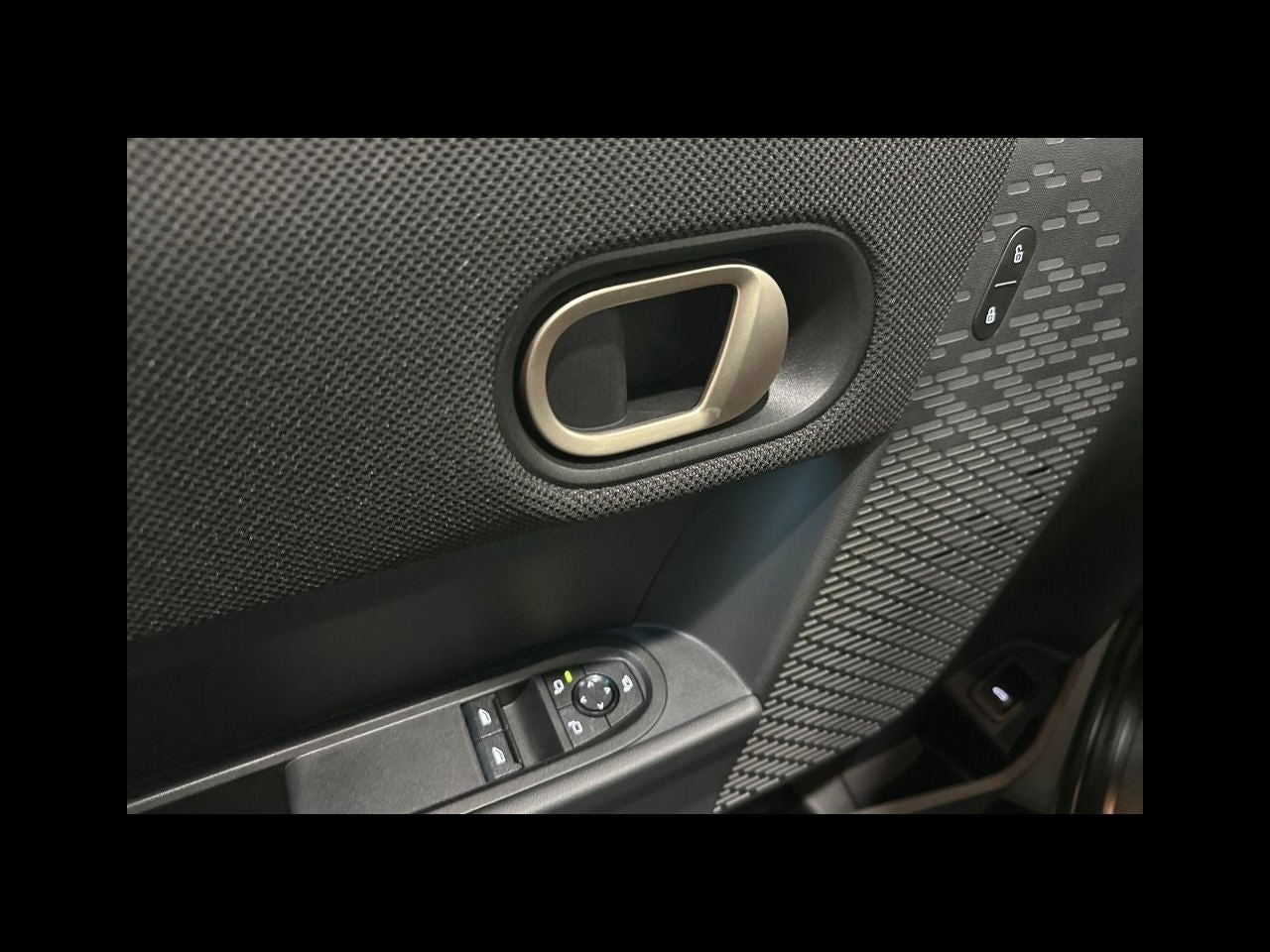 2026 MINI 2 DOOR SIGNATURE PLUS