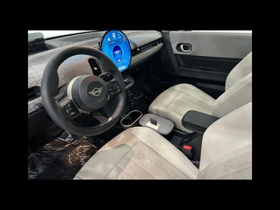 2025 MINI HARDTOP 2 DOOR Iconic