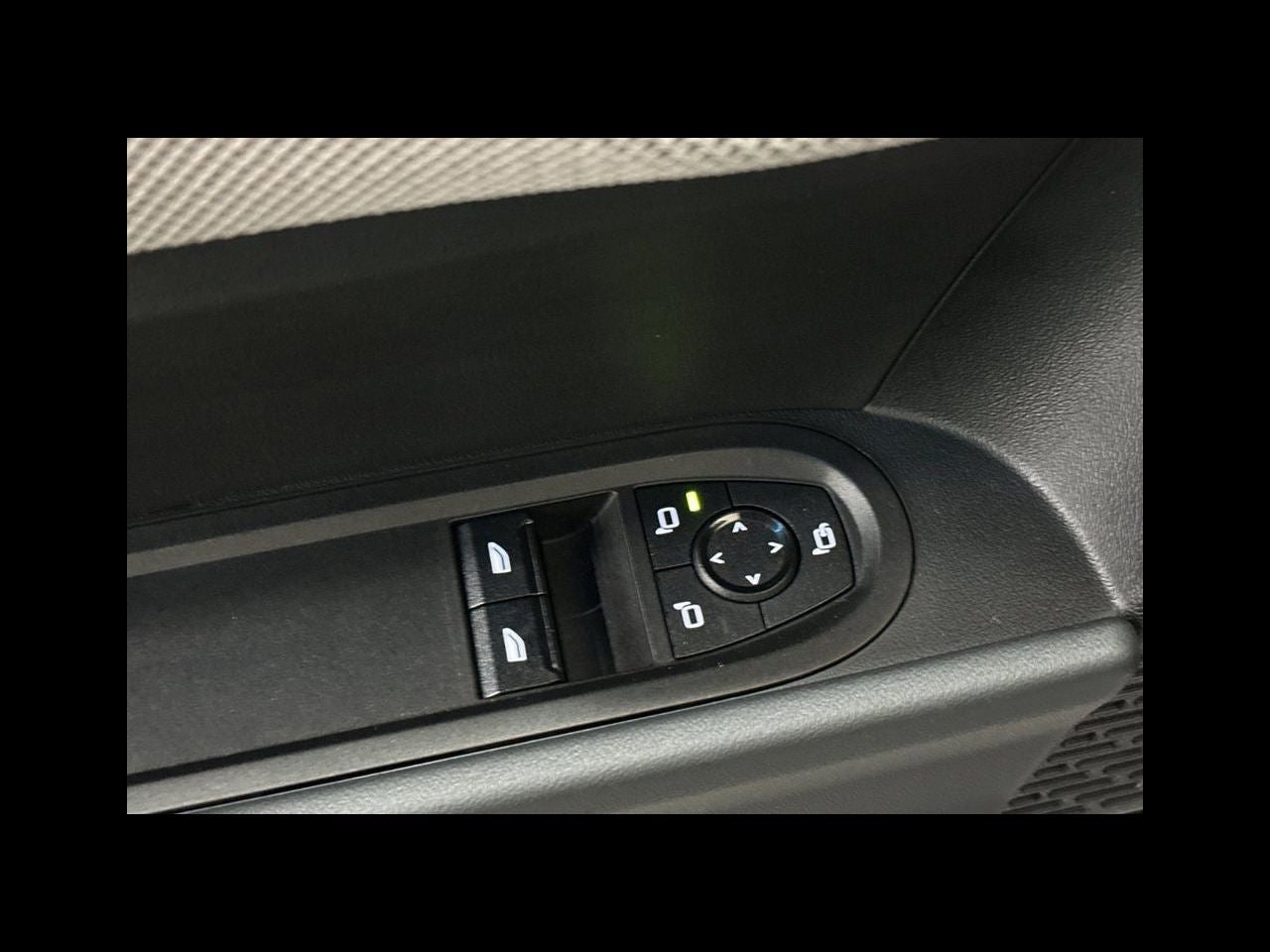 2025 MINI HARDTOP 2 DOOR Iconic