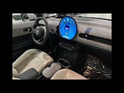 2025 MINI HARDTOP 2 DOOR Iconic