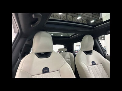 2025 MINI HARDTOP 2 DOOR Iconic