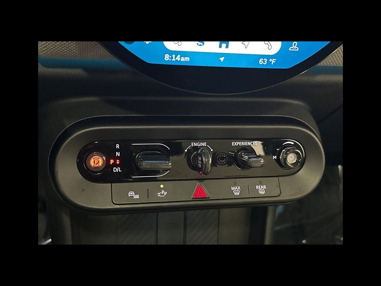 2025 MINI HARDTOP 2 DOOR Iconic