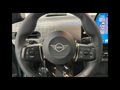 2025 MINI HARDTOP 2 DOOR Iconic
