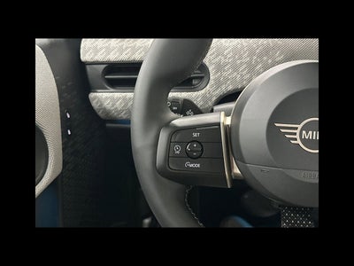 2025 MINI HARDTOP 2 DOOR Iconic