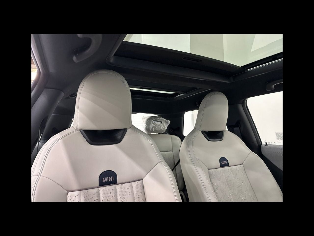 2026 MINI 2 DOOR ICONIC