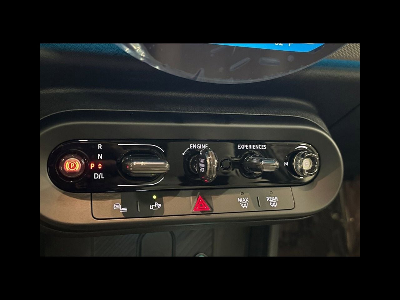 2026 MINI 2 DOOR ICONIC