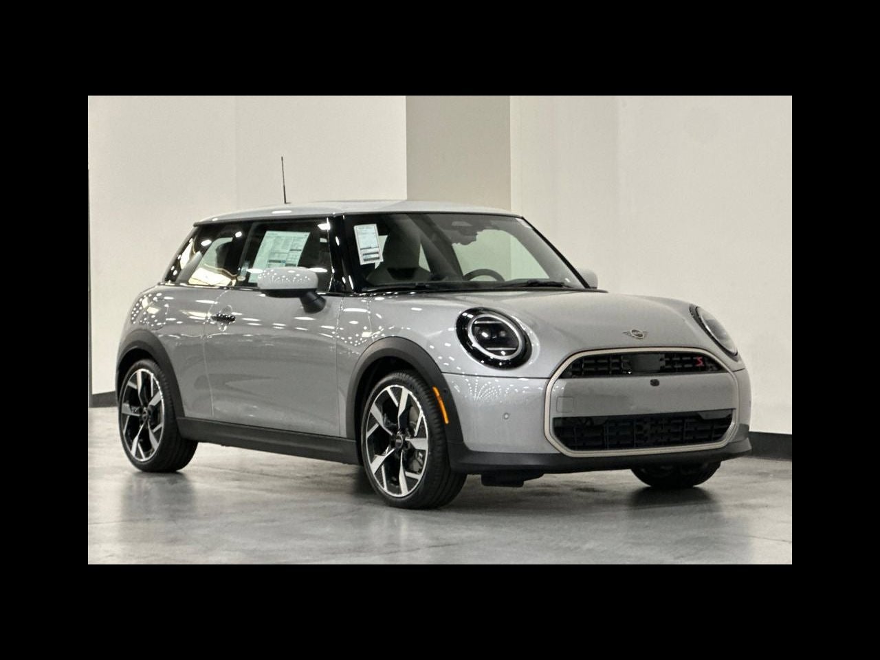 2026 MINI 2 DOOR ICONIC