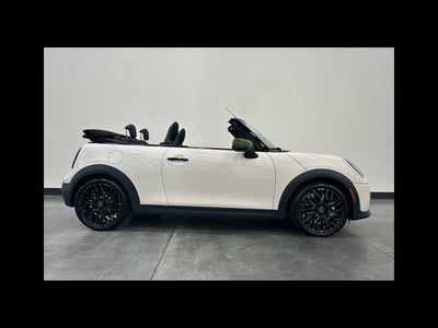2027 MINI CONVERTIBLE ICONIC