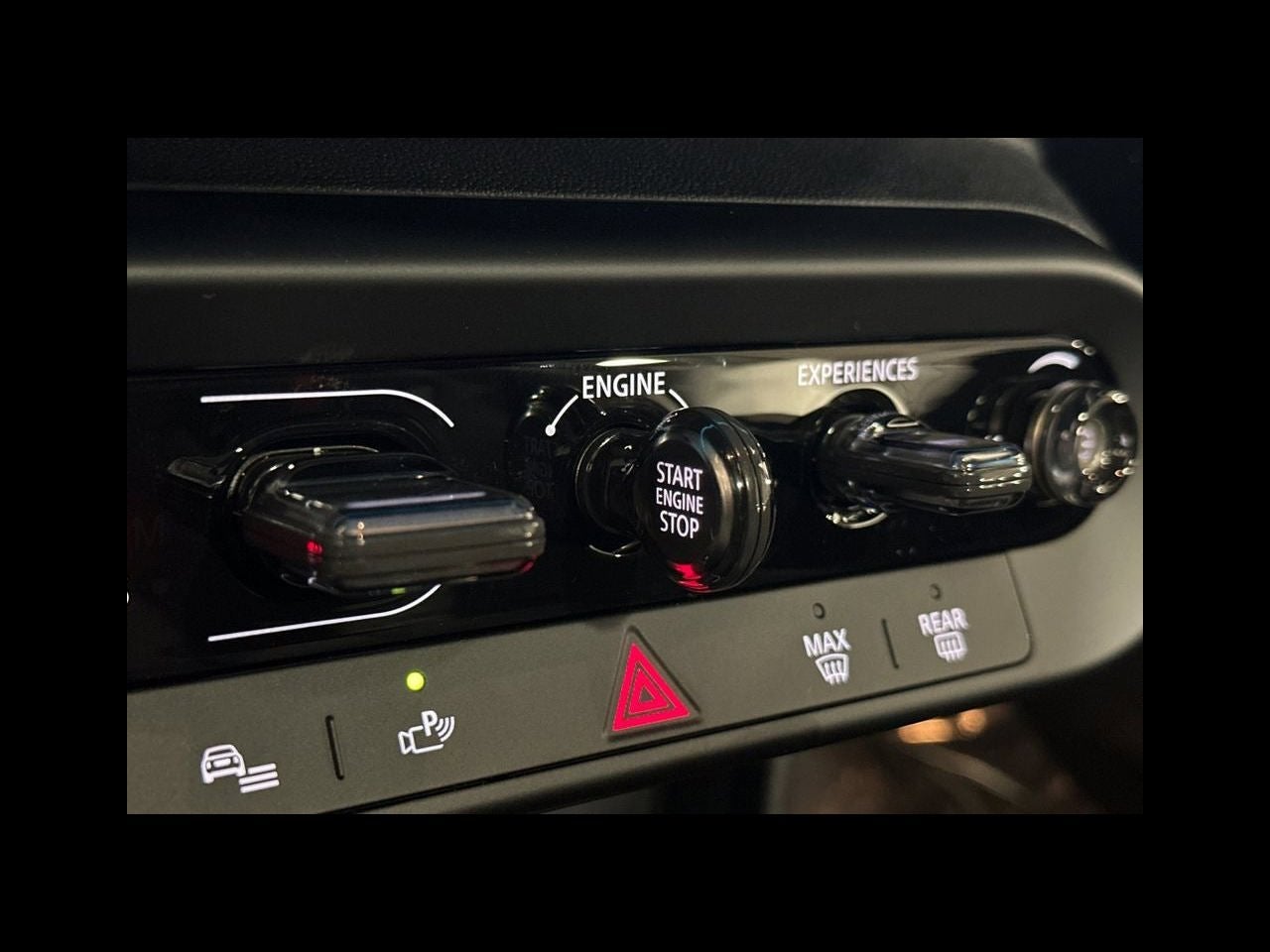 2026 MINI 2 DOOR ICONIC