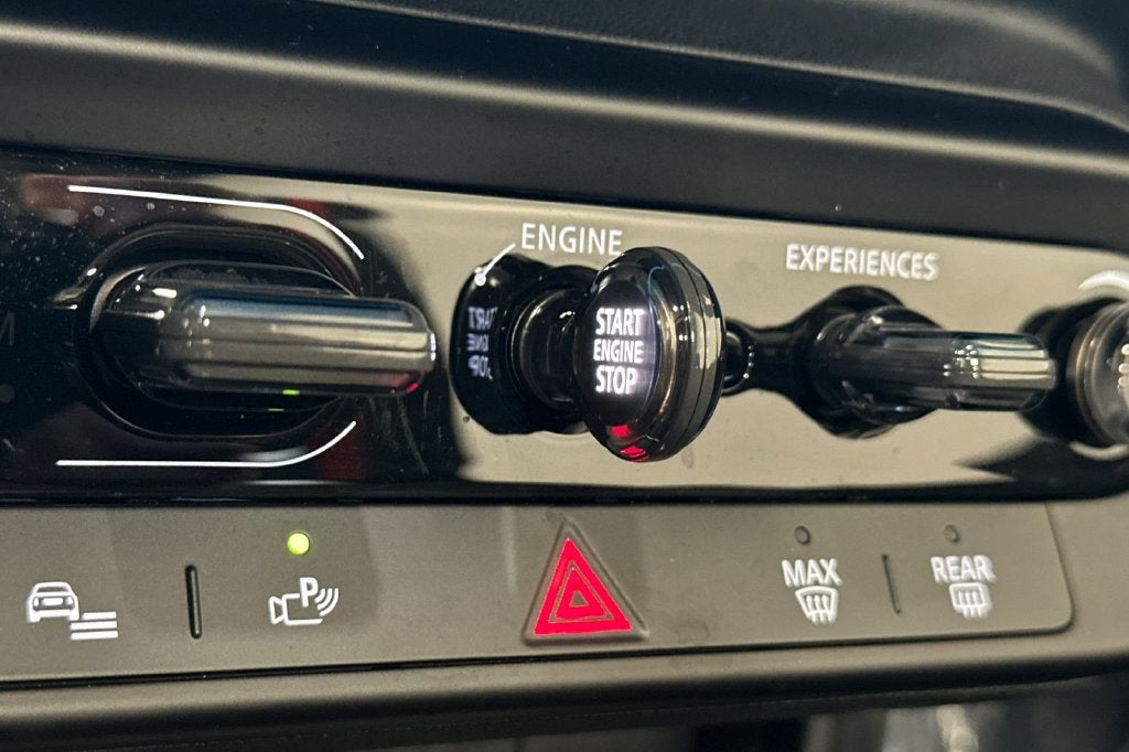 2025 MINI John Cooper Works Iconic
