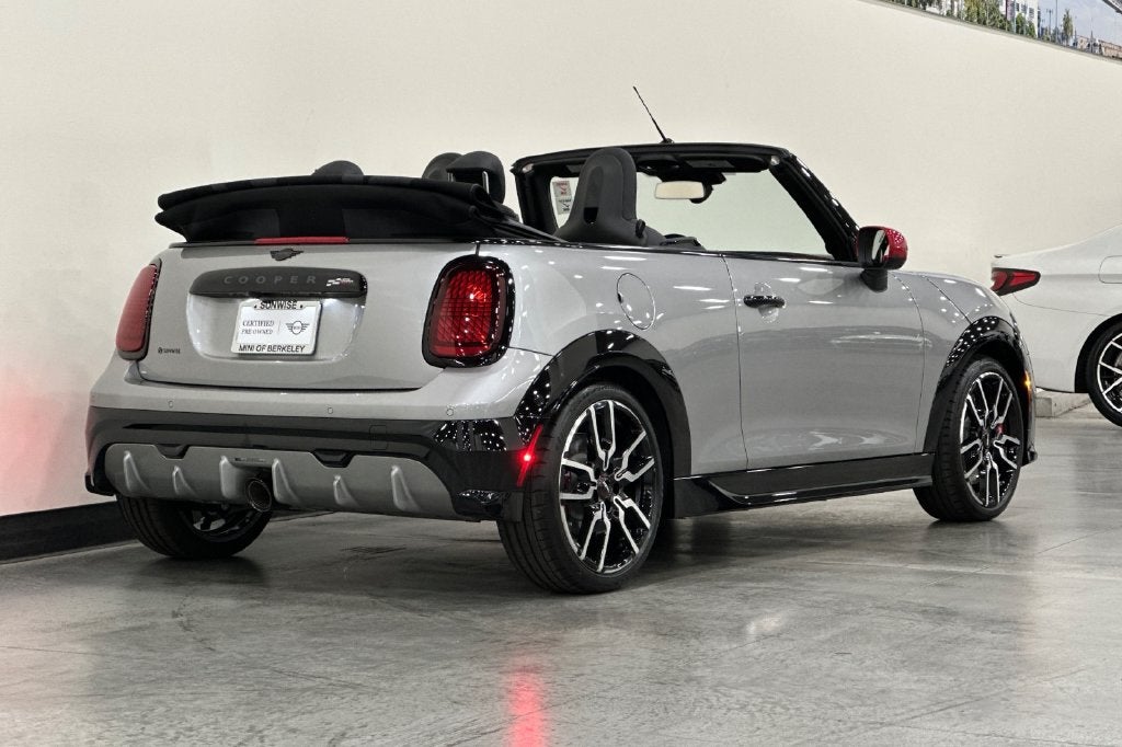 2025 MINI John Cooper Works Iconic