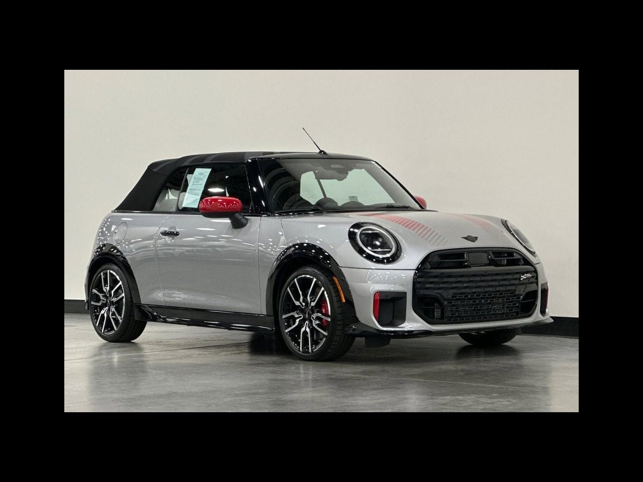 2025 MINI CONVERTIBLE Iconic