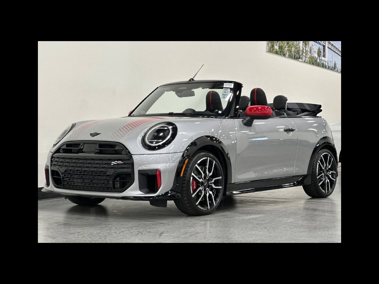 2025 MINI CONVERTIBLE Iconic