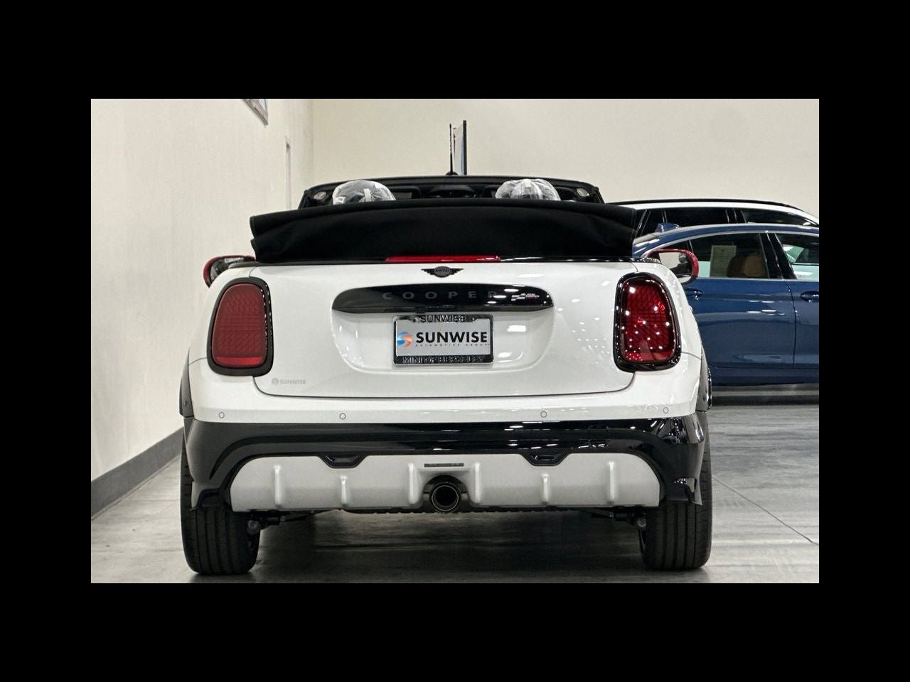 2026 MINI CONVERTIBLE ICONIC