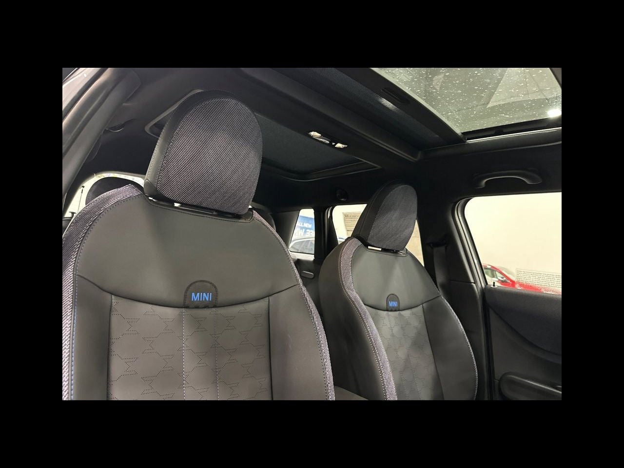 2026 MINI 4 DOOR SIGNATURE PLUS