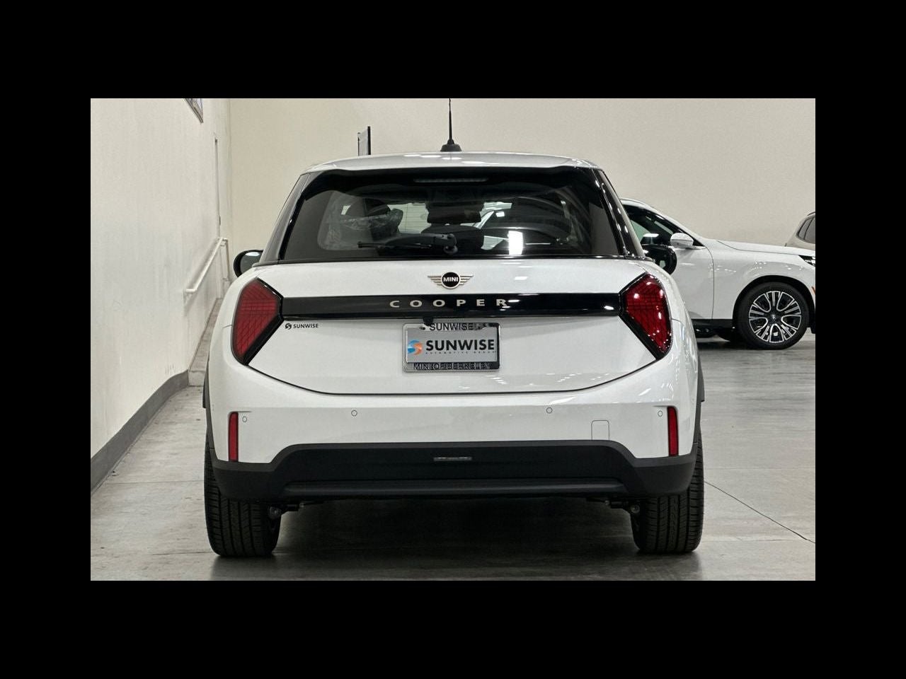 2026 MINI 4 DOOR SIGNATURE PLUS