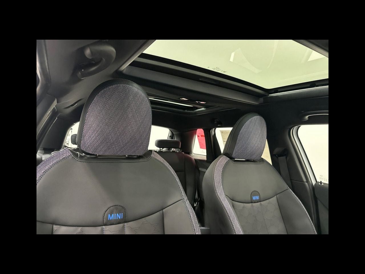 2026 MINI 4 DOOR SIGNATURE PLUS