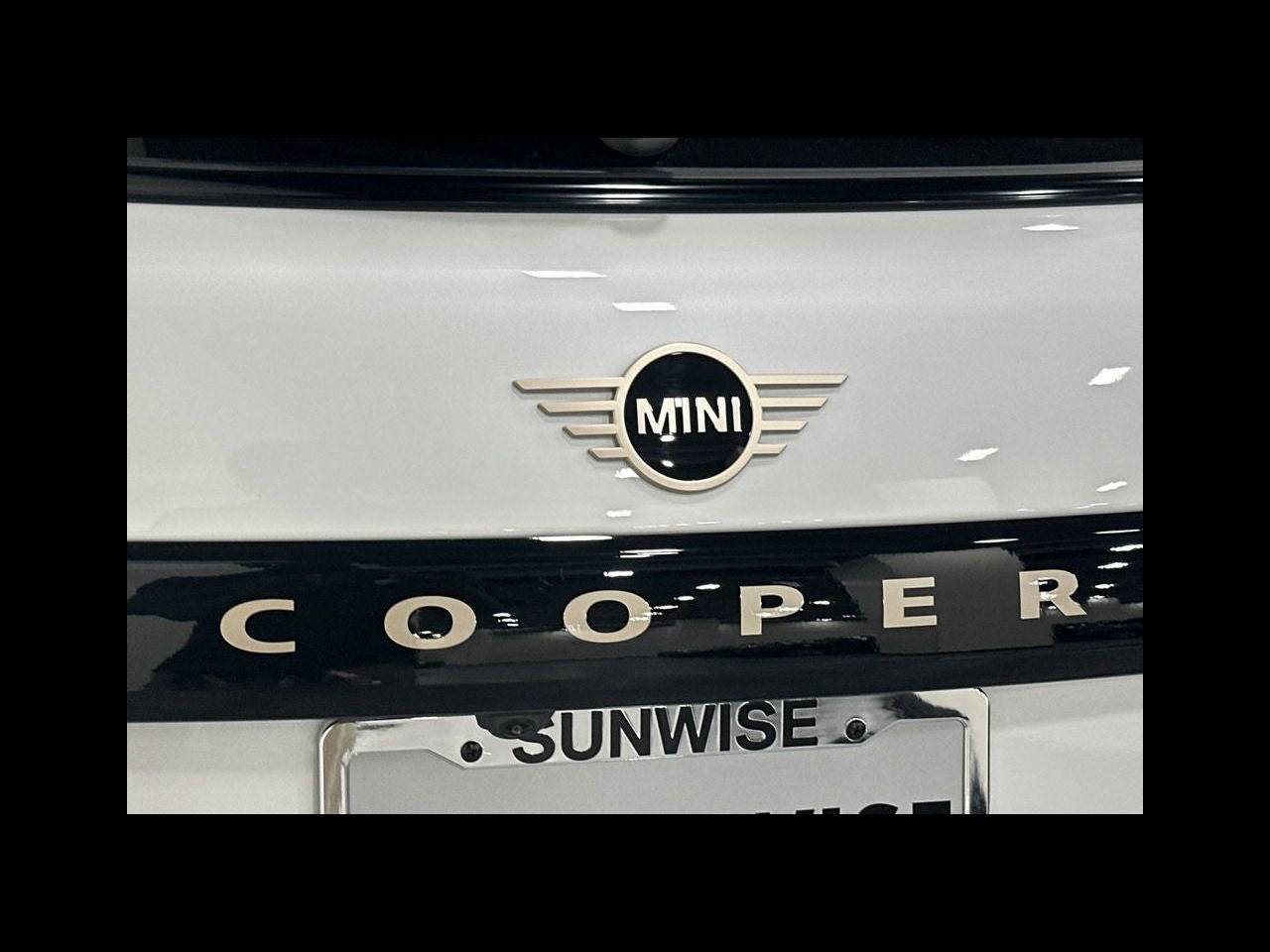 2026 MINI 4 DOOR SIGNATURE PLUS
