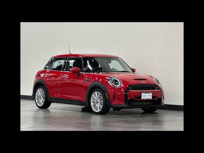 2024 MINI HARDTOP 4 DOOR Signature