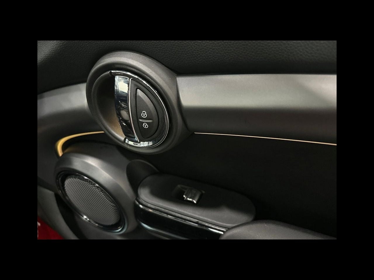 2024 MINI HARDTOP 4 DOOR Signature