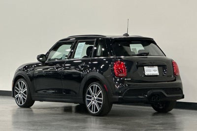 2024 MINI Cooper S Iconic