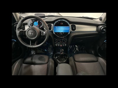 2024 MINI HARDTOP 4 DOOR Iconic