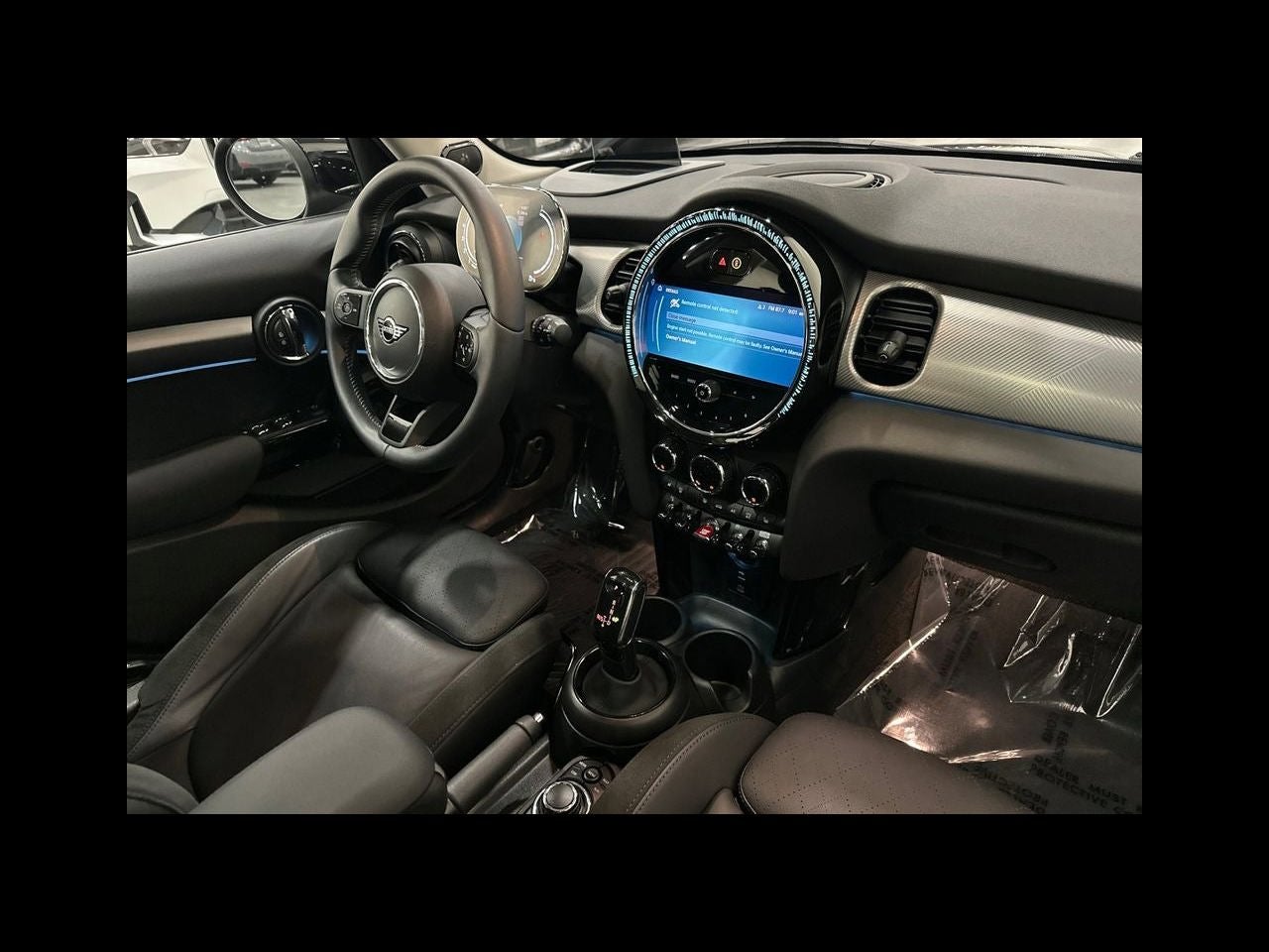 2024 MINI HARDTOP 4 DOOR Iconic
