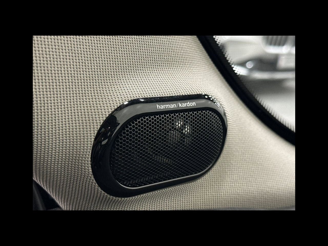 2024 MINI HARDTOP 4 DOOR Iconic
