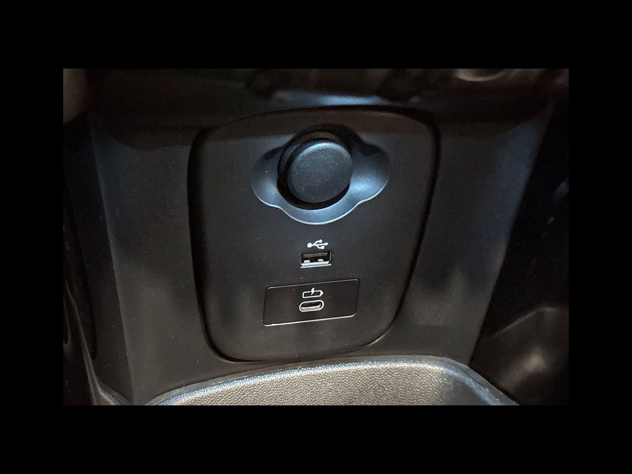 2024 MINI HARDTOP 4 DOOR Iconic