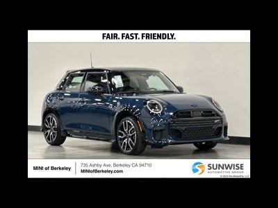 2026 MINI 4 DOOR ICONIC