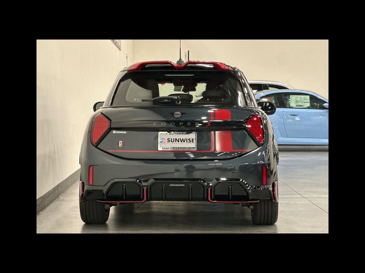 2026 MINI 4 DOOR ICONIC