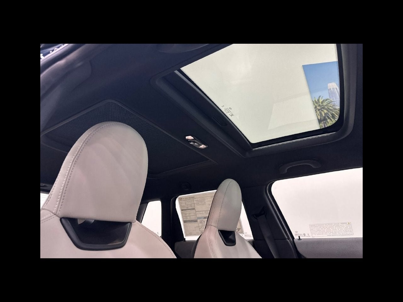 2027 MINI 4 DOOR ICONIC