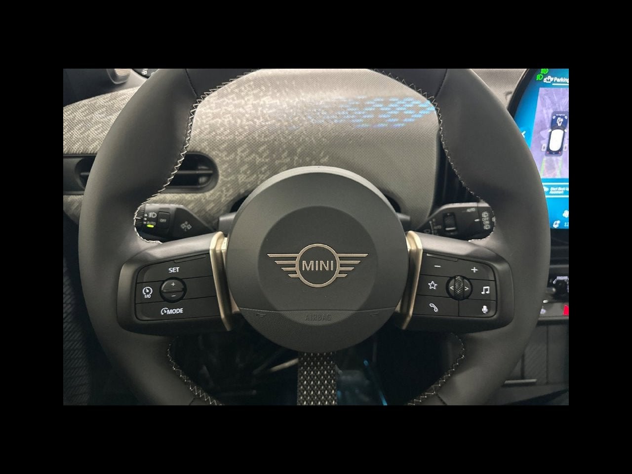 2027 MINI 4 DOOR ICONIC