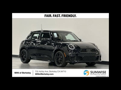 2026 MINI 4 DOOR ICONIC