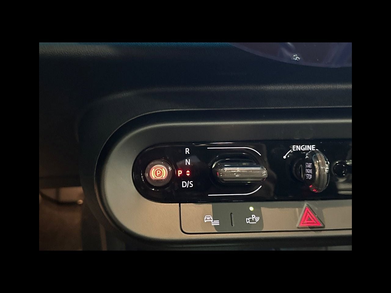 2026 MINI 4 DOOR ICONIC
