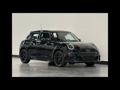 2026 MINI 4 DOOR ICONIC