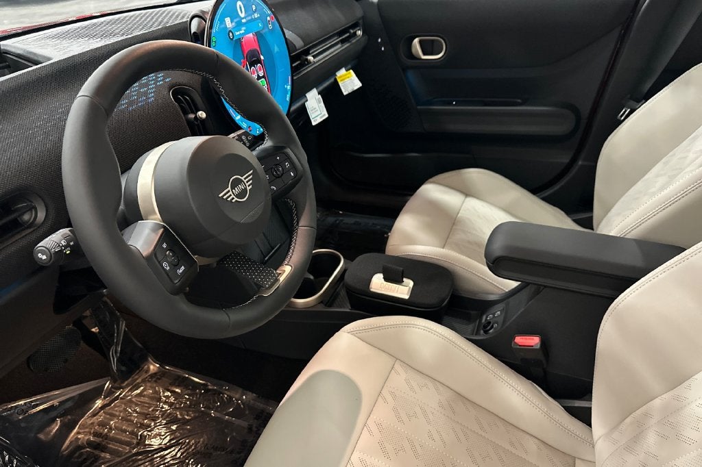 2027 MINI 4 DOOR SIGNATURE PLUS