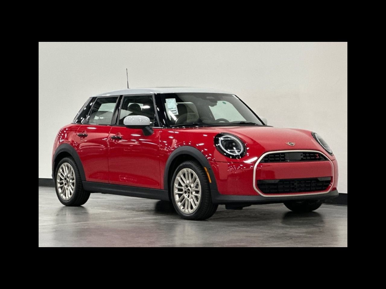 2027 MINI 4 DOOR SIGNATURE PLUS