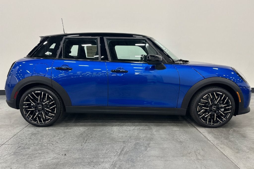 2027 MINI Cooper S Base