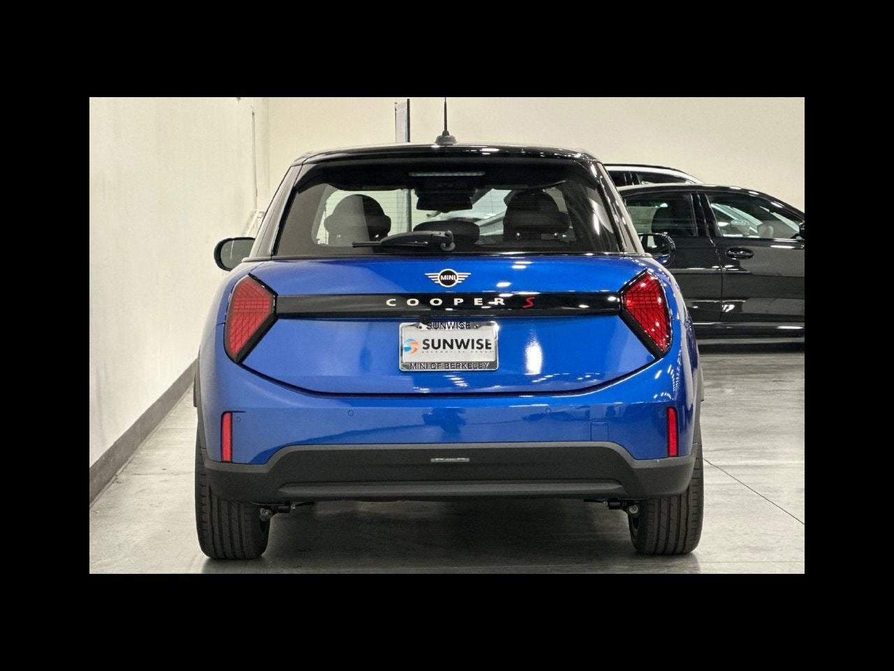 2027 MINI 4 DOOR SIGNATURE PLUS
