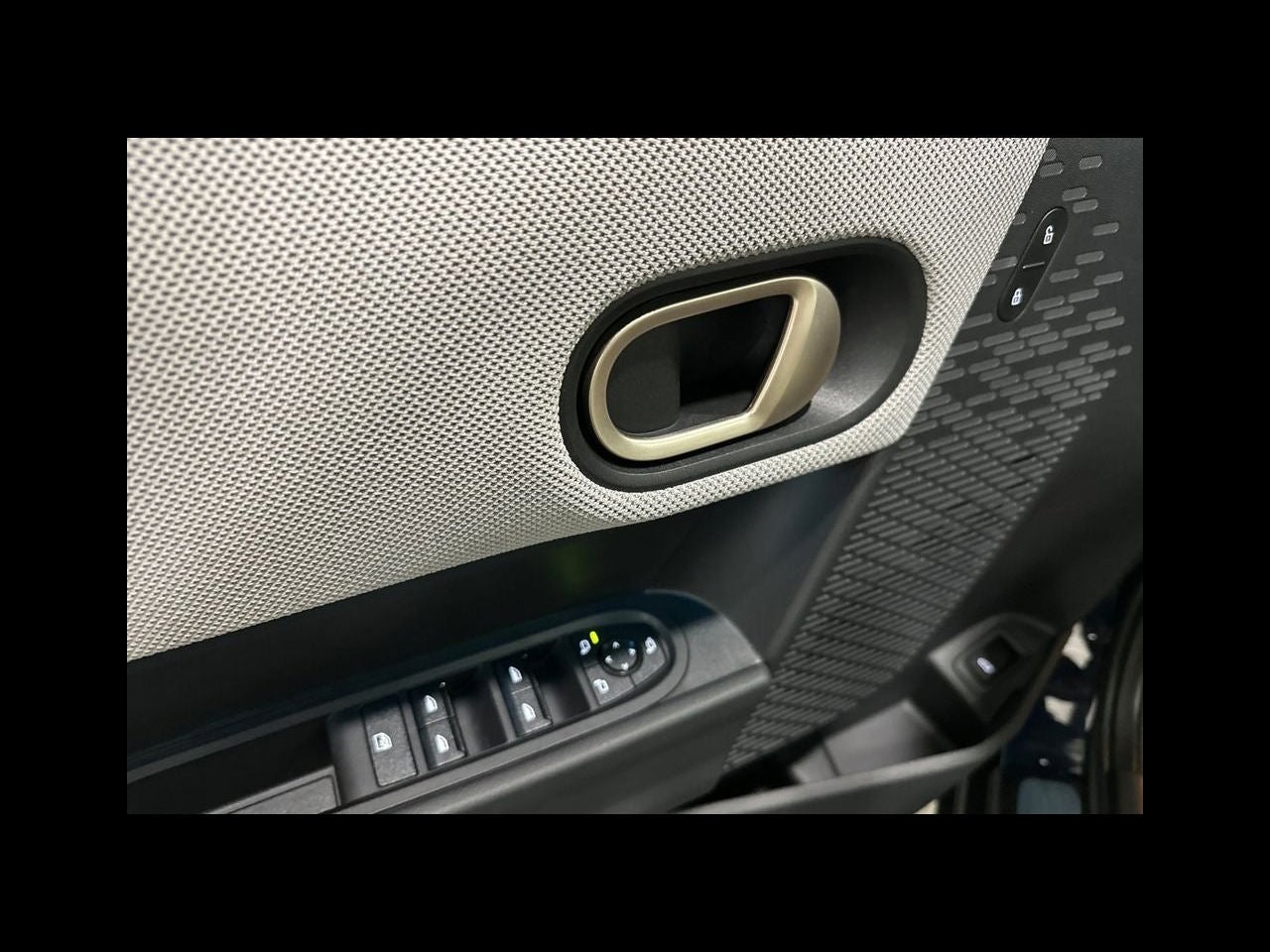 2026 MINI 4 DOOR SIGNATURE PLUS