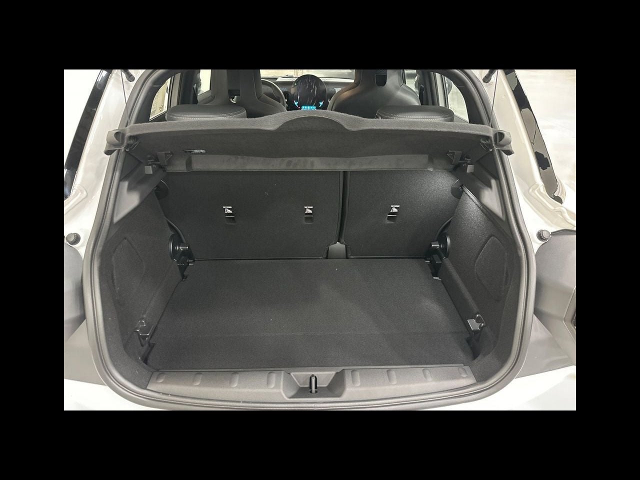 2026 MINI 4 DOOR ICONIC