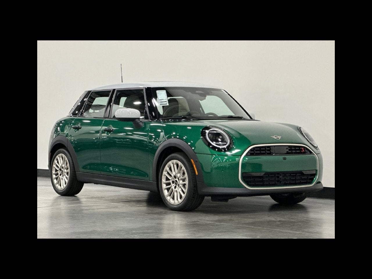 2027 MINI 4 DOOR ICONIC