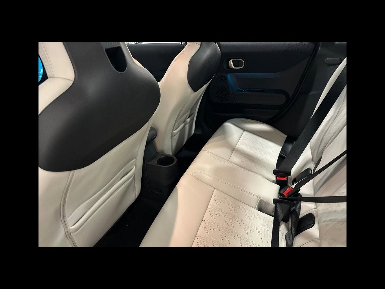 2027 MINI 4 DOOR ICONIC